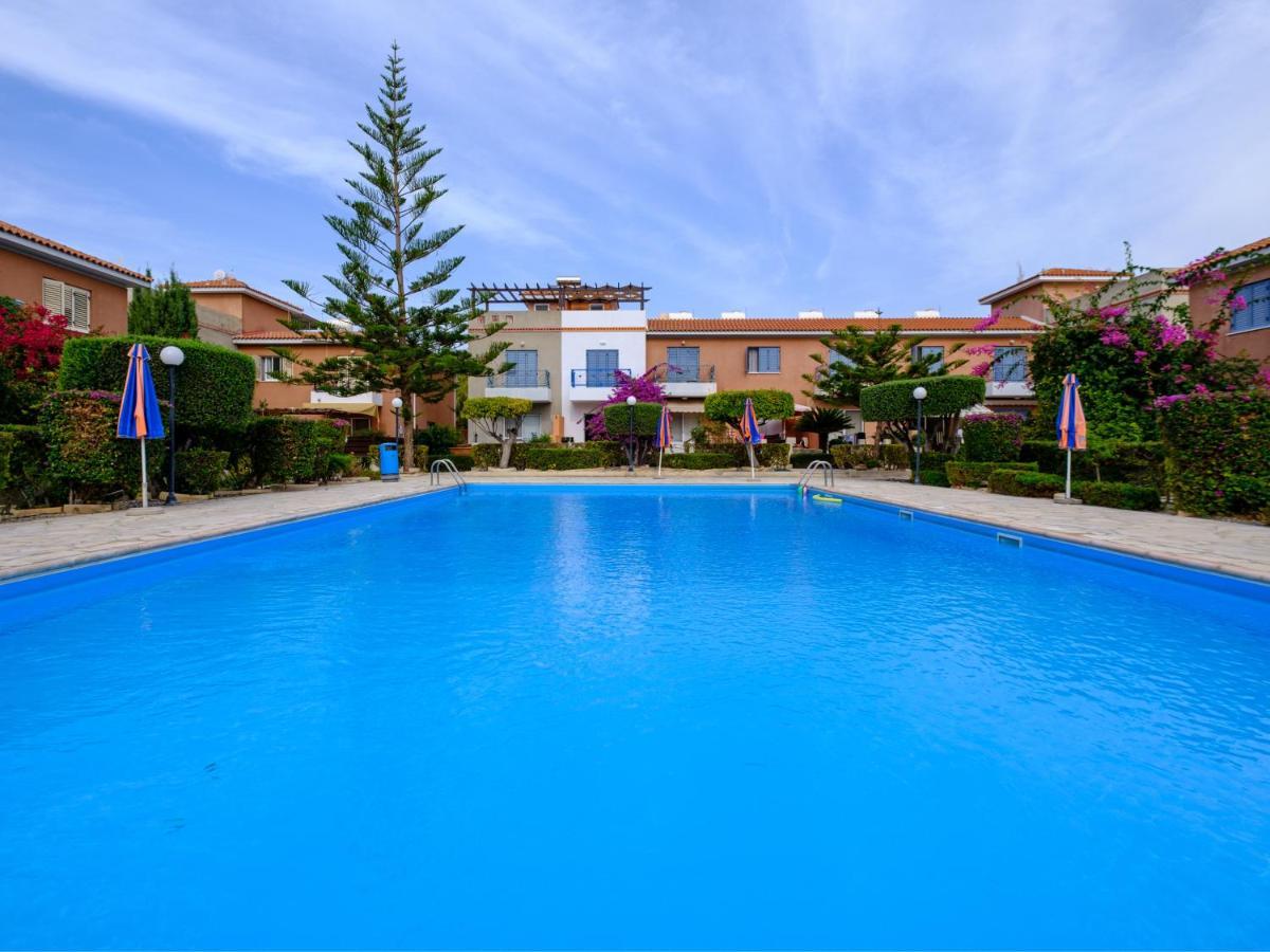 Nephele-Stylish 2Bd Townhouse In Kato Paphos Exterior foto